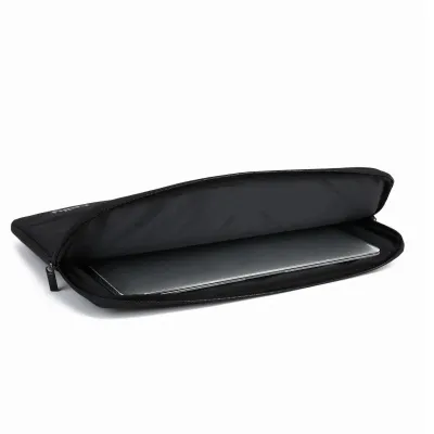 Celly funda portatil sleeve hasta 16" negro Celly funda portatil sleeve hasta 16" negro
