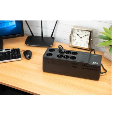 APC Back-UPS Regleta 650VA 400W 1 Puerto USB APC Back-UPS Regleta 650VA 400W 1 Puerto USB