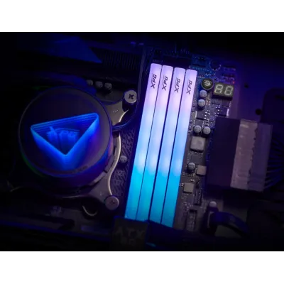 Adata XPG Lancer Blade RGB KIT 16GB DDR5 a 6000MHz CL36 1.1v Adata XPG Lancer Blade RGB KIT 16GB DDR5 a 6000MHz CL36 1.1v