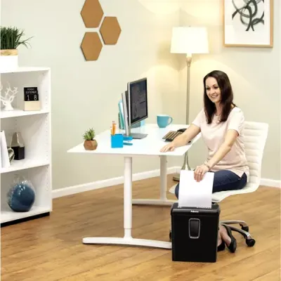 Fellowes P-30C Destructora de Papel 15 Litros