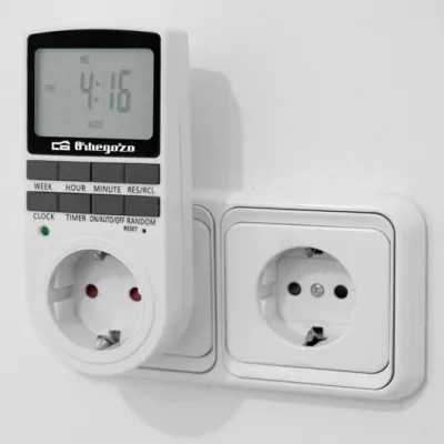 Programador de Enchufe Orbegozo PG 25/ Potencia Máxima 3680W Programador de Enchufe Orbegozo PG 25/ Potencia Máxima 3680W