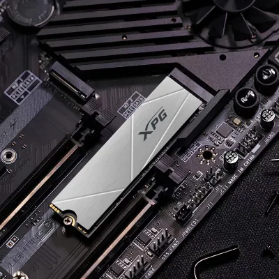 Adata XPG GAMMIX S60 512GB SSD M.2 PCIe Gen4 x4 Adata XPG GAMMIX S60 512GB SSD M.2 PCIe Gen4 x4
