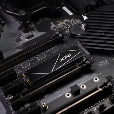 XPG Gammix S70 Blade SSD 1TB M.2 2280 PCIe Gen4x4 NVMe