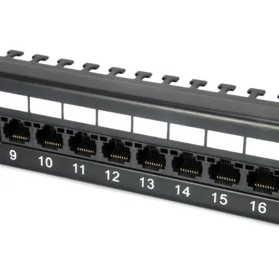 Equip Panel de Parcheo 24 Puertos Cat 6 sin Blindaje Equip Panel de Parcheo 24 Puertos Cat 6 sin Blindaje
