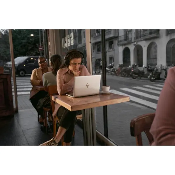 Portátil HP EliteBook 865 G11 A37F9ET Ryzen 5 8540U/ 16GB/ 512GB SSD/ 16'/ Win11 Pro